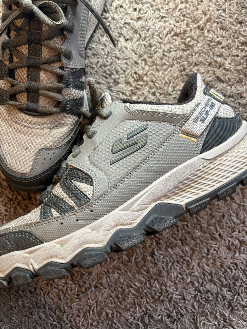 Skechers adventure slip in Men's Light Gray and Dark Gray Trail Sneakers
